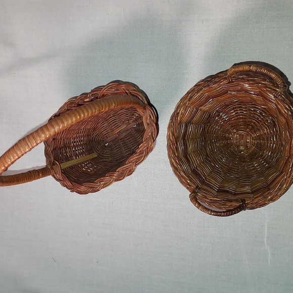 Vintage Wicker Baskets Set of Two Mini Laundry Basket & basket with tall handle - Picture 9 of 9